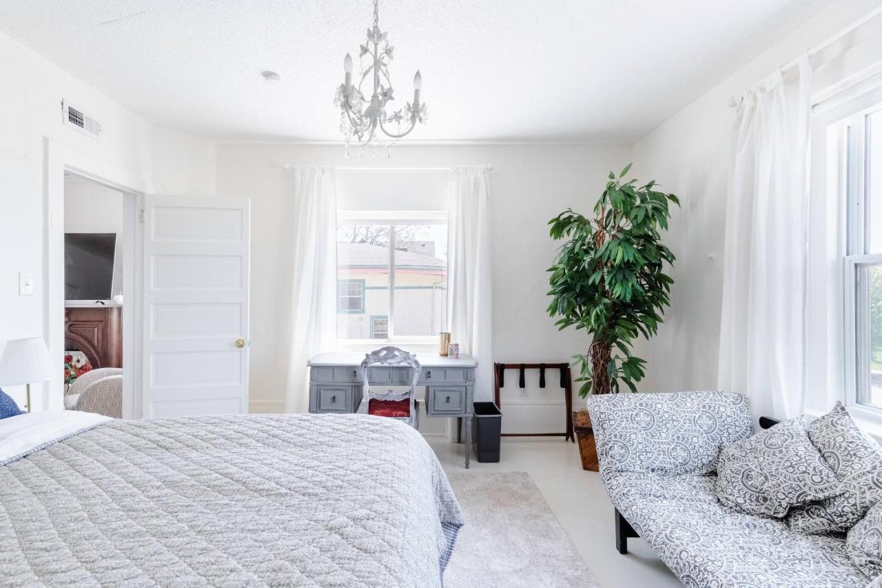 Boutique Apartment In 1905 Victorian Home - Plaza - Westport แคนซัสซิตี ภายนอก รูปภาพ