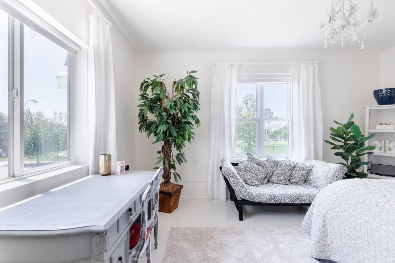 Boutique Apartment In 1905 Victorian Home - Plaza - Westport แคนซัสซิตี ภายนอก รูปภาพ